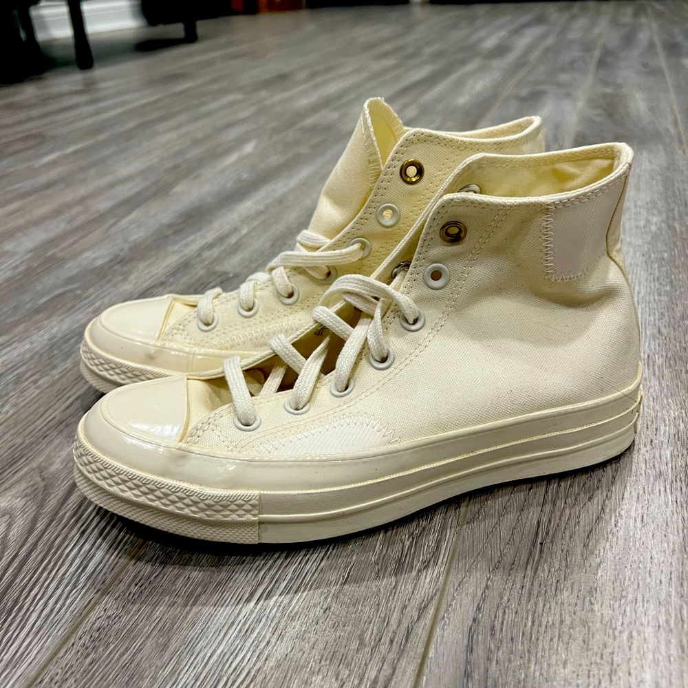 BRAND NEW WOMENS WHITE CONVERSE - SIZE 7 WITH TAG* - Picture 5 of 6